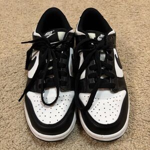 Nike Panda Dunks size 6.5Y (Women’s 8)